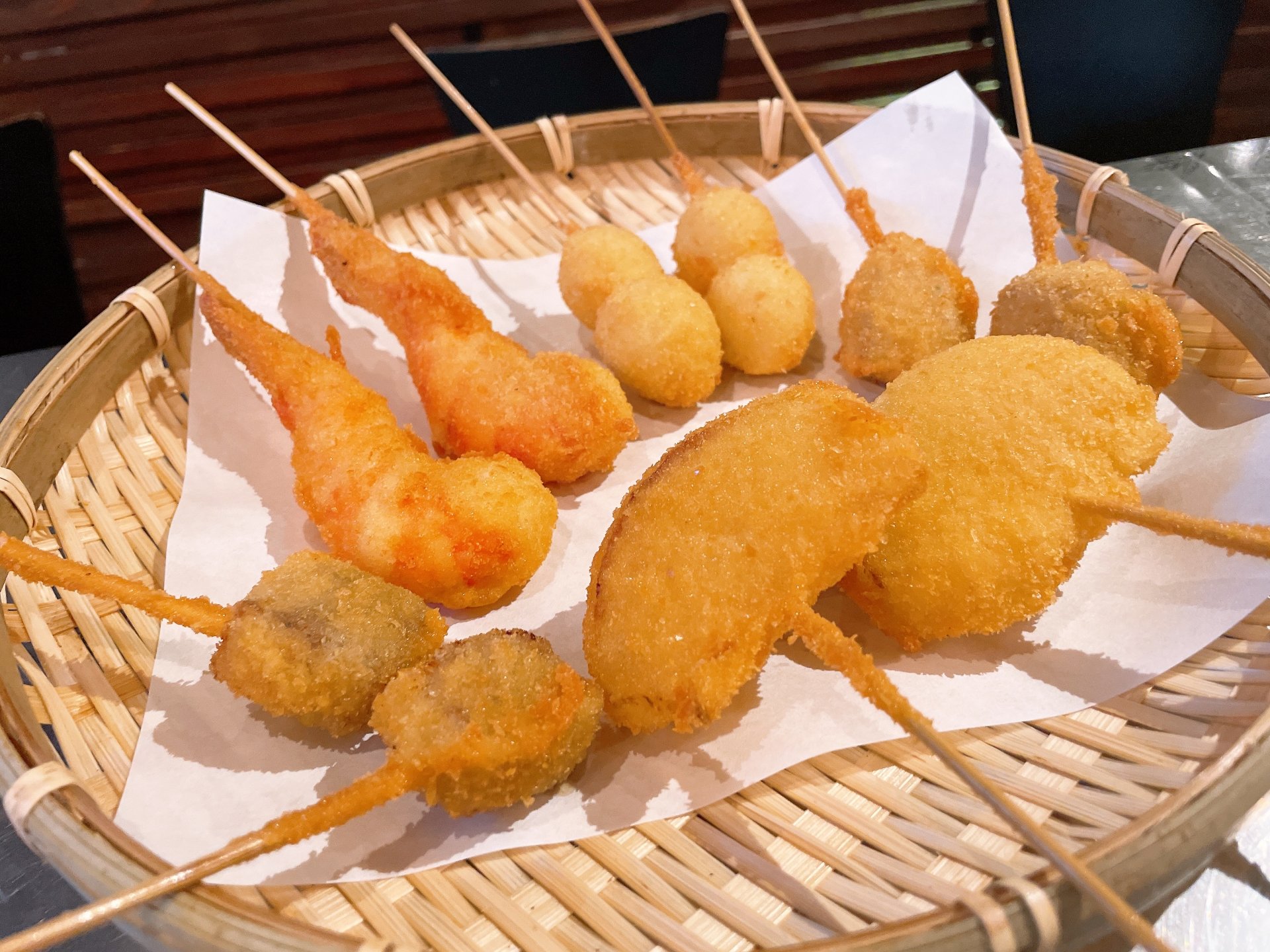 うずらと海老の串カツ盛り合わせ